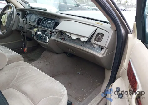 2002 Mercury Grand Marquis Gs z USA, uszkodzony, nr VIN 2MEFM74W92X635064